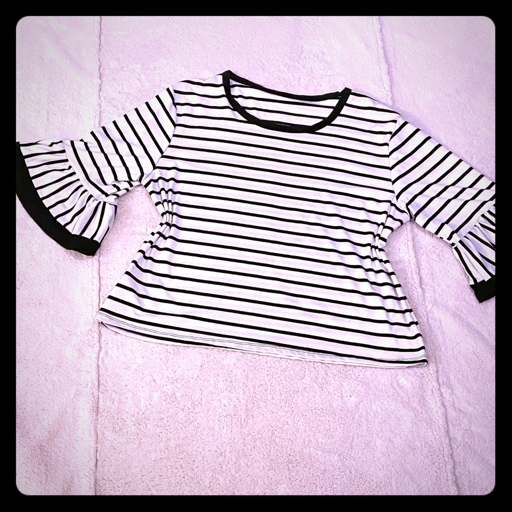 SheIn black/white top striped top in XL